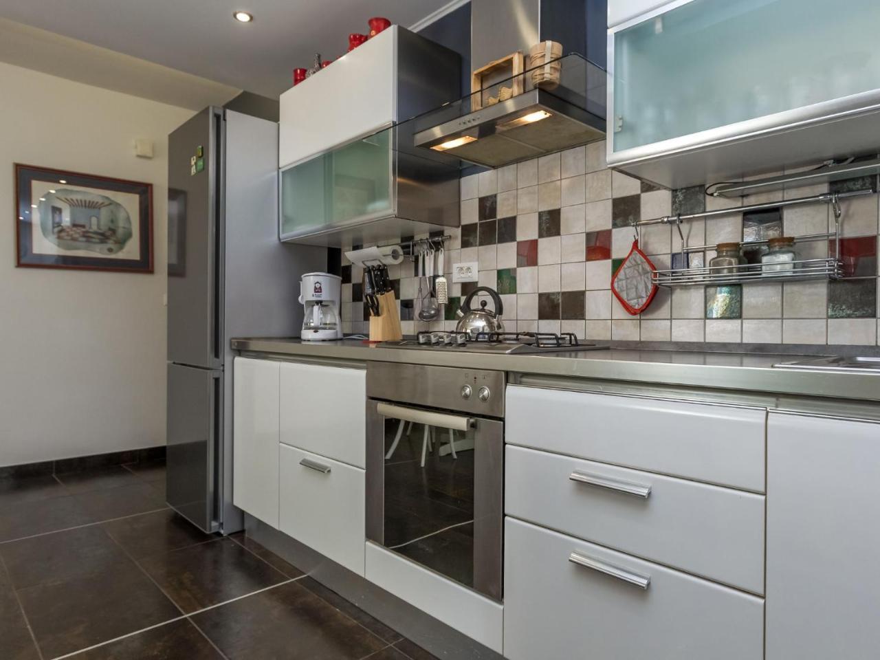 Spacious Holiday Home In Molat With Pool Brgulje Eksteriør billede